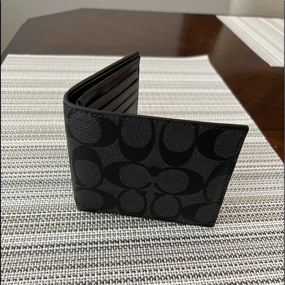 Men coach bifold wallet